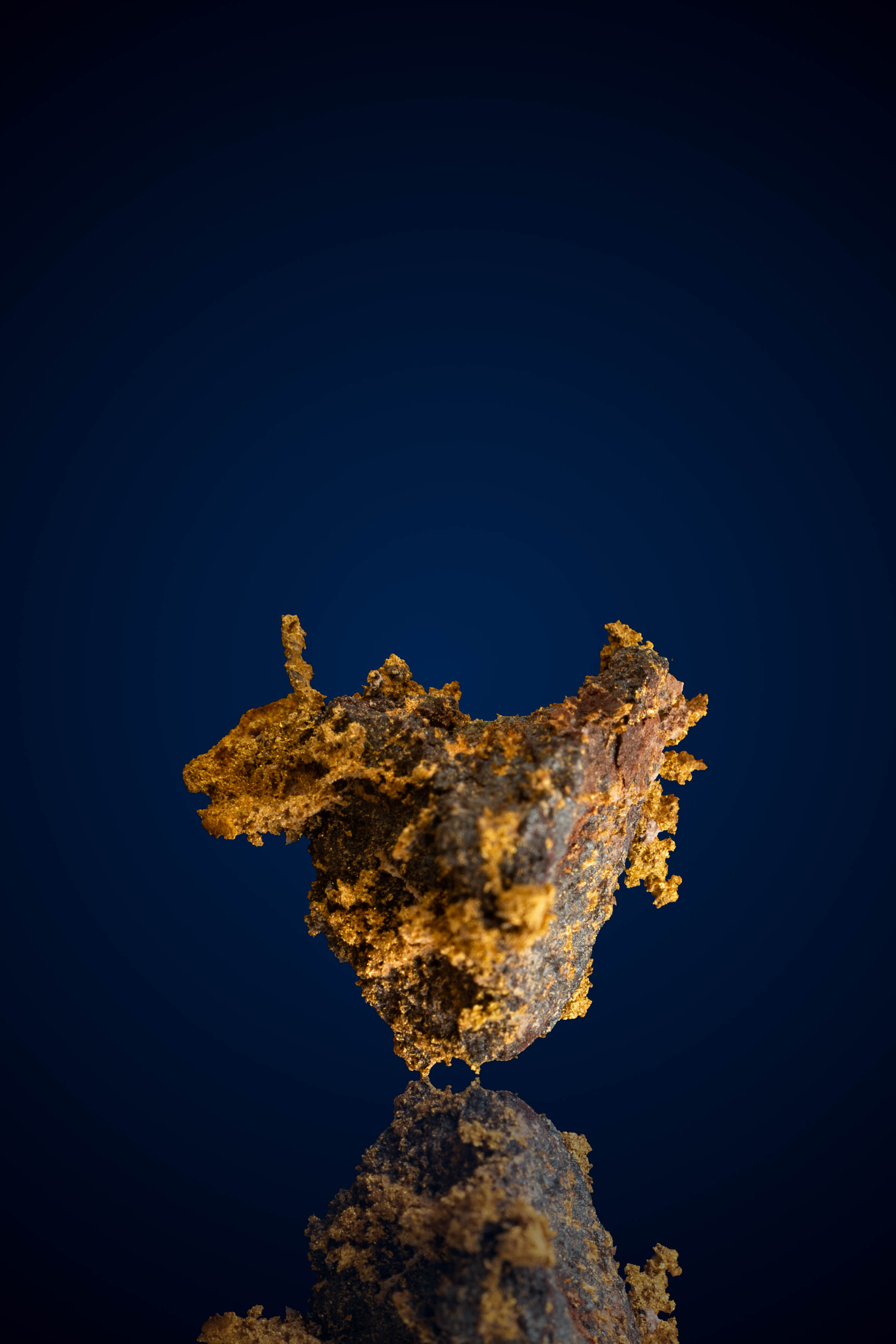 (image for) Dynamic, Brilliant Natural Gold Nugget with Host Rock - Lost Mine, Australia - 2.95 grams